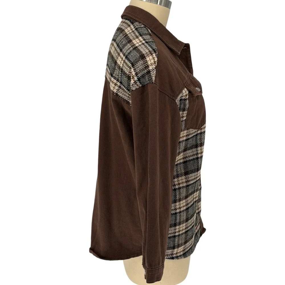Unbranded button up